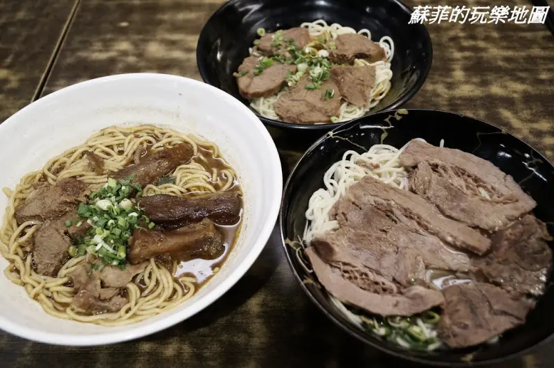 《南京復興牛肉麵》金大碗台灣牛肉麵館 ~ 清燉 、紅燒各有特色  牛肉大塊吃得過癮 滿足你的味蕾