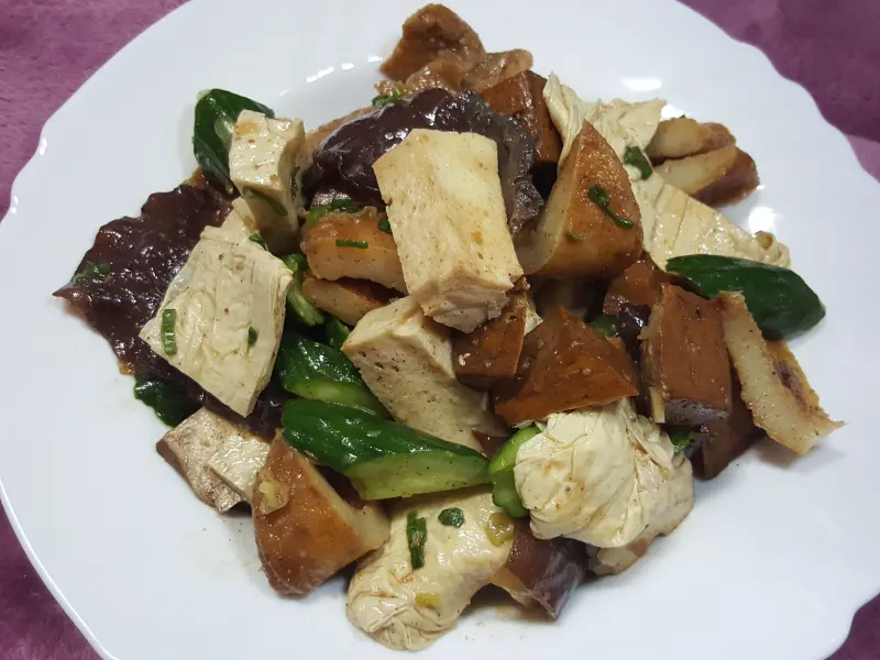 【食-桃園龜山】欲罷不能鹹水雞 麻辣雞 林口長庚店♥香辣夠味的鹹水雞,讓人一試成主顧