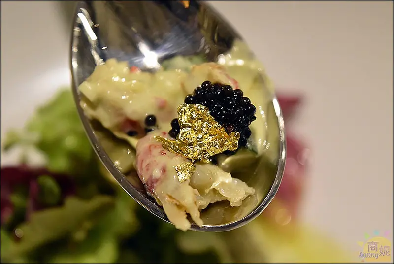 台中好吃法國菜。Le Céleste席樂法式料理。從開胃前菜到甜點精緻美味道道精彩。全開放式廚房品美食同時欣賞料理秀