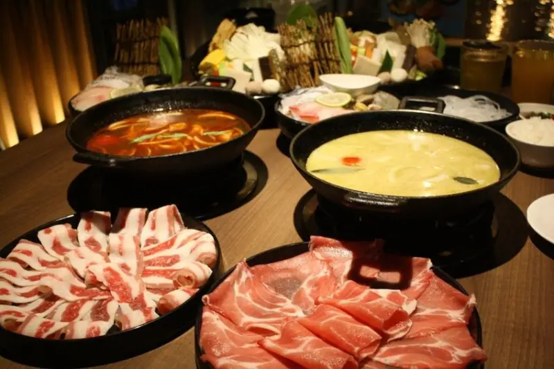 【西門町美食】打狗霸鍋物 - 海霸王集團旗下平價鍋物品牌 , 免服務費+飲料喝到飽|泰式鍋物第二鍋8折
