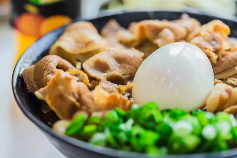 高雄美食 - 台灣咖哩澄清店 x 饕客必嚐！白丸豬肉烏龍麵