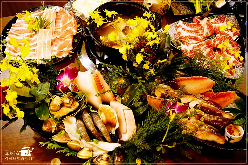 [捷運美食-後山埤站] 喜園風味涮涮鍋-忠孝店。逛五分埔吃美食，大尾鱸鰻養生藥膳鍋，臺灣極品黃豆原漿鍋，精緻五星材料只要平價消費