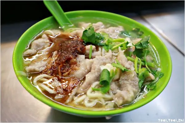 [新北瑞芳]豐味肉羹、魷魚羹|瑞芳車站前站美食街8號|好吃不油膩的沙茶肉羹麵|新北市觀光旅遊局推薦美食|(新北市瑞芳區瑞芳車站前站美食街內)