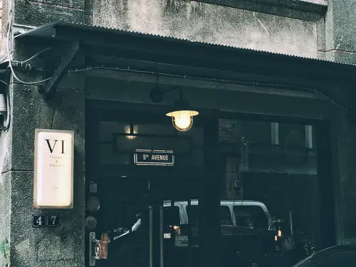 【大安區／信義安和站】Congrats Café- 迷人的二樓古董空間