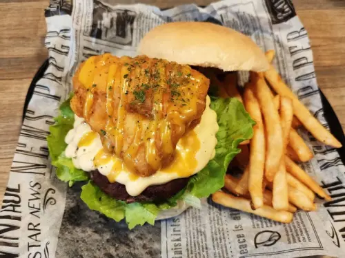 The BurgeR HousE 美式漢堡餐廳/桃園八德-好看好吃浮誇系漢堡 - 潔絲蜜愛生活