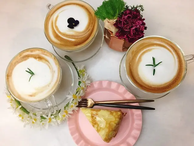 。桃園食記。日青方好GA flower cafè。是花店也是咖啡廳。