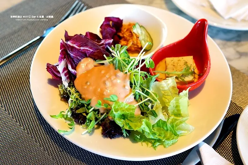 捷運中山國小站美食 雅樂軒酒店 WXYZ Bar & 能量：站餐廳 ✿✿ 自助早餐 / 酒吧 / 小酌 推薦