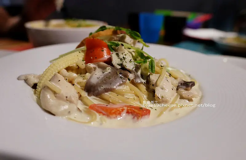 【台中大甲】Heyyo Pasta囍咖啡-份量都很有誠意.家庭聚餐朋友聚會.大甲美食餐廳