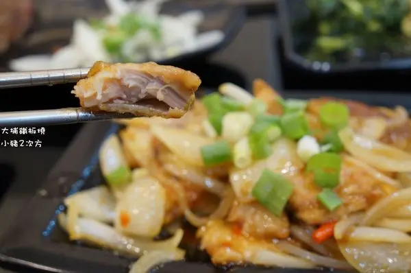 『大埔鐵板燒自由水堂店』更好的大埔x獨家菜色。高cp 不但能續飯還能續菜喲！