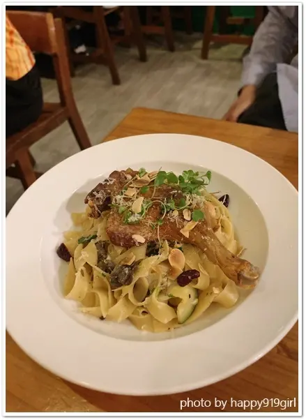 [高雄]福得小館★不賣中菜而是提供義式創意料理的餐酒館，鄰近文化中心/大統百貨和平店