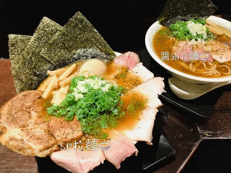 【新竹美食】麵屋浩Hiroshi，新竹城隍廟旁的拉麵店，東京醬油拉麵好吃！第一次加麵免費唷~ (新竹排隊美食．新竹拉麵．新竹餐廳．SP拉麵．厚切叉燒肉．半熟蛋．海苔)