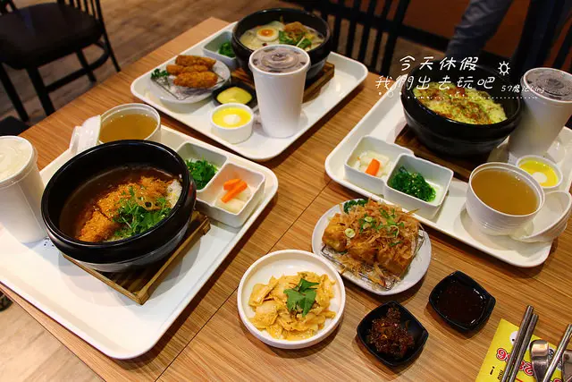 [台中♥豐原 ]愛買美食。口力口里咖哩燒飯。抵擋不了的咖哩美食。熱騰騰上桌