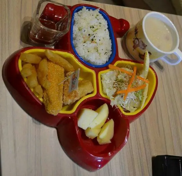 樂寶遊學趣親子餐廳~新開幕~台中市南屯區義式輕食鍋物~米米牛奶妹