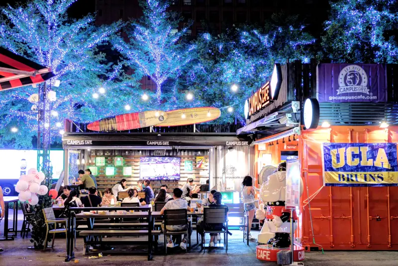 COMMUNE A7 微醺周末｜ 我們在信義區貨櫃市集喝啤酒貨櫃市集喝啤酒