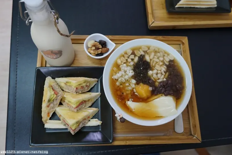 【台中北區】果核豆花鄉~平價健康美味大滿足×熱壓吐司×手工豆花~106.06.02