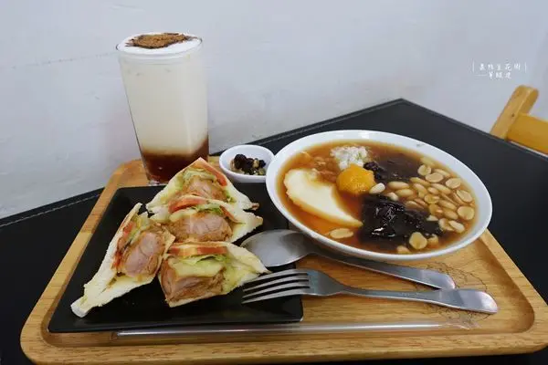 【台中】果核豆花鄉│手工豆花+熱壓吐司+飲品佰元有找！一中街豆花、下午茶推薦