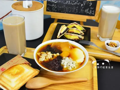 【台中中區】果核豆花鄉~配料實在，環境衛生，平價而美味的套餐，通通僅要......