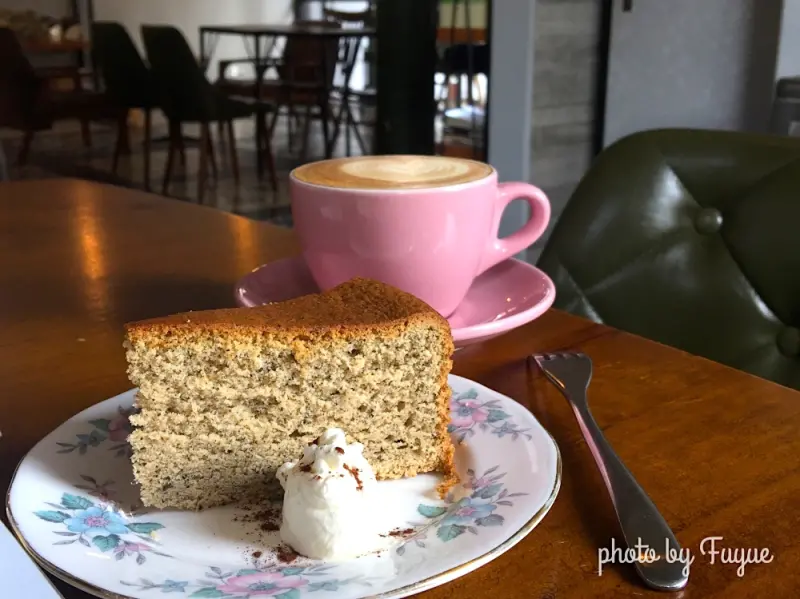 |台北內湖‧咖啡館| 不限時/免費wifi/安靜不喧鬧咖啡館《在山野對話》三訪/捷運港墘站