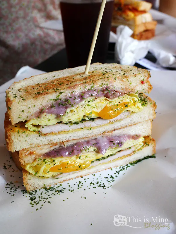 【台北萬華│食記】西門町 金花碳烤土司專賣～早餐來烤一下吧！