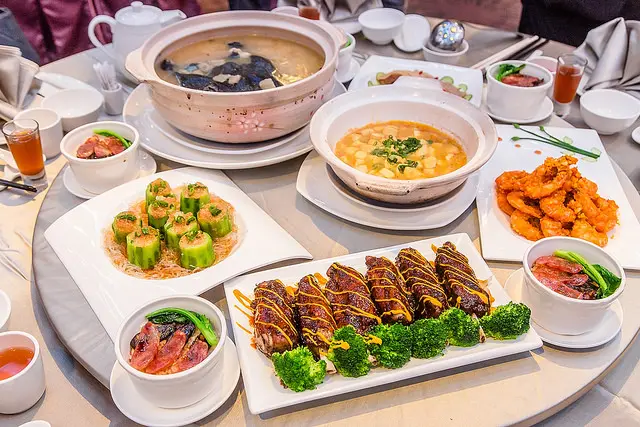 【廣宣】【府中站美食】晶宴砂鍋雪蹄土雞湯.全新六人套餐