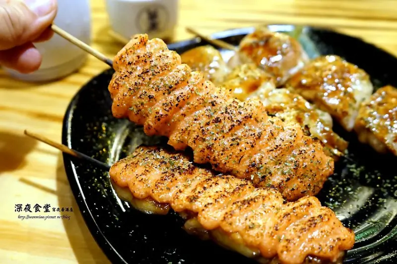 新竹東區 ✿ 深夜食堂しんやしょくどう ✿ 宵夜居酒屋 / 日式串燒燒酒 / 創意家常料理 / 炸物 / 燒烤 / 下酒菜 / 小酌 / 宵夜 / 夜貓族美食 / 聚餐慶生