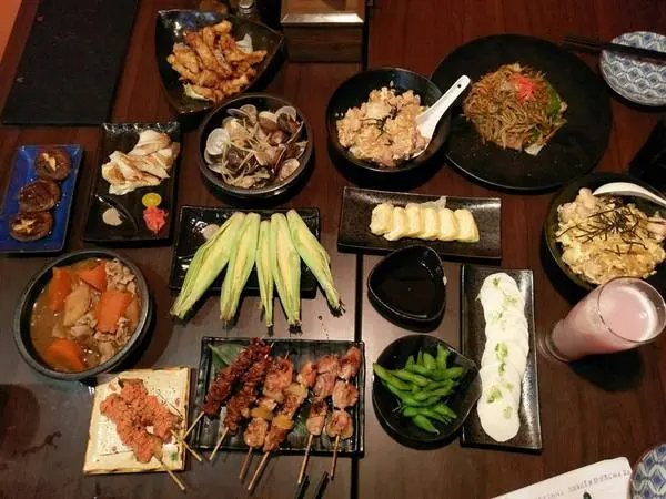 深夜食堂-新竹車站美食 宵夜良伴 串燒、烤物樣樣都美味 快找機會來新竹居酒屋              