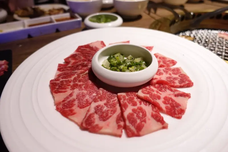 【美食】燒肉同話光復店、近信義安和站或世貿101站、85度C旗下品牌、值得一來再來