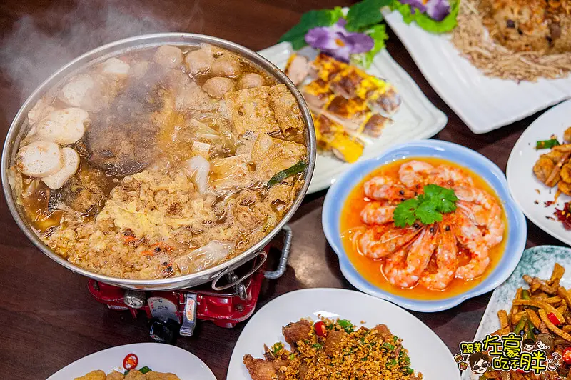 [食記] 燒！蜂窩砂鍋魚頭。花之鄉海鮮熱炒 火鍋３８０系列全面5折！