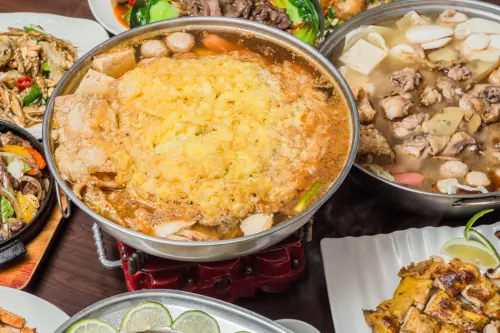 高雄美食 - 花之鄉海鮮熱炒 x 功夫私房傳統菜色都讓人驚喜 | 380元鍋類5折特價到3月底止