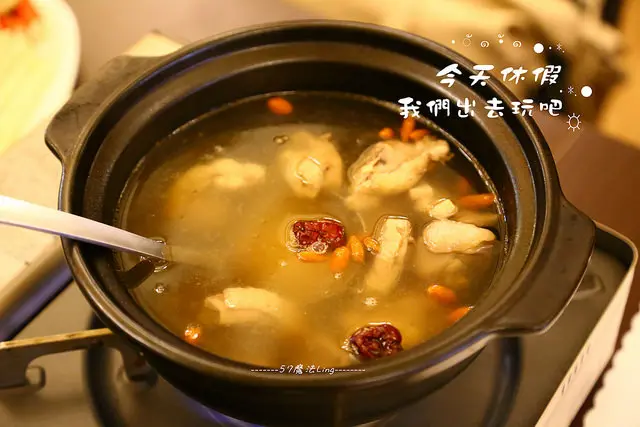 [台中♥大里]椰沁椰子雞鍋物。清爽不上火。