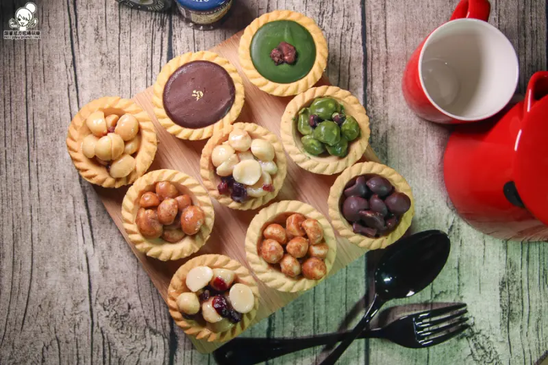 無實體店鋪的艾薇手工坊，吃了讓心情美麗的手工夏威夷豆塔