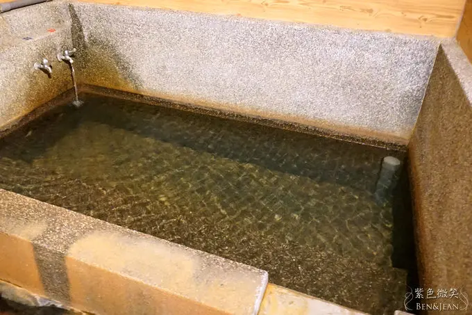 四季風日式泡湯.宜蘭礁溪泡湯屋~平價湯屋，水溫很高，停車方便