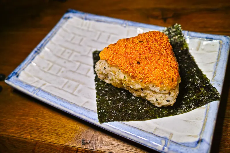 平家小料亭，這明太子飯糰上的醬也太有誠意了!!
