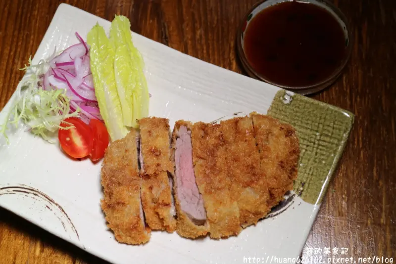 【台北中山區】捷運中山國中站居酒屋『平家小料亭』/榮星花園/串燒居酒屋/日式炸雞/牛小排剝皮辣椒卷/松葉蟹肉可樂餅/炙燒握壽司/烤麻糬❤都是必點