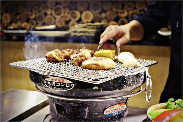 [新北中和]鹿兒島燒肉專賣店(中和中山店)|720單人饗宴套餐|前菜、綜合生魚片、義式香草雞、黑毛極上和牛小排、鹿兒島黑毛豚梅花、干貝、烤魚