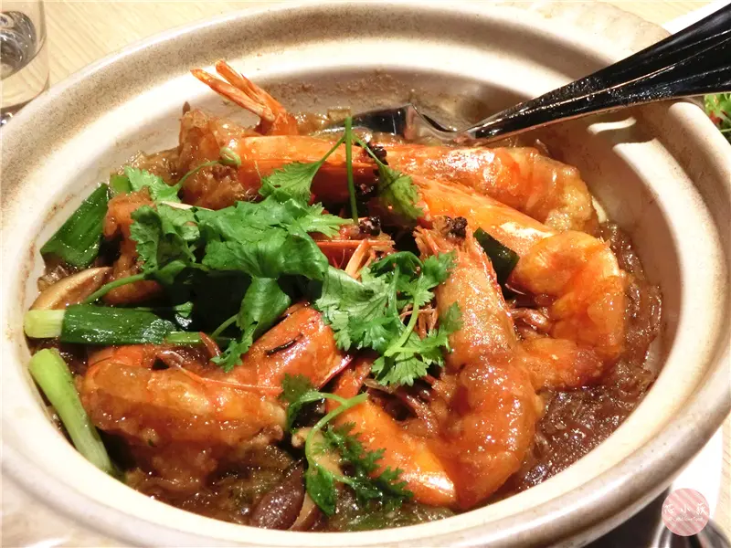 正月初一新台灣料理。台中西區每道都驚艷的創意中式料理，長輩聚餐好選擇!