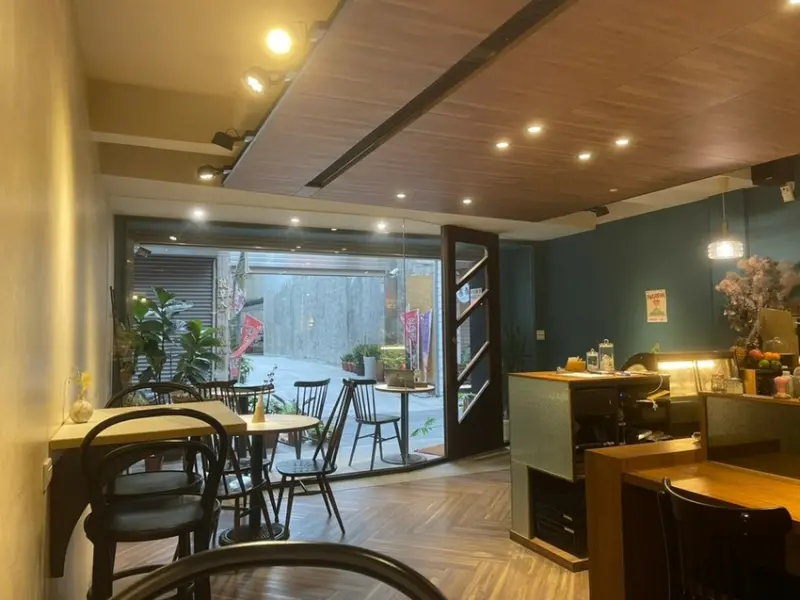 【台南 中西區】赤崁樓旁自己的房間-在台南 新美街不限時咖啡廳