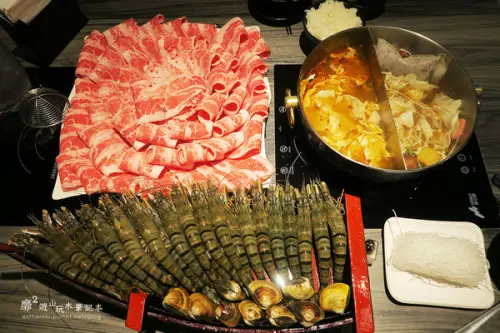 新北新莊火鍋餐廳~湯正黑潮涮涮鍋