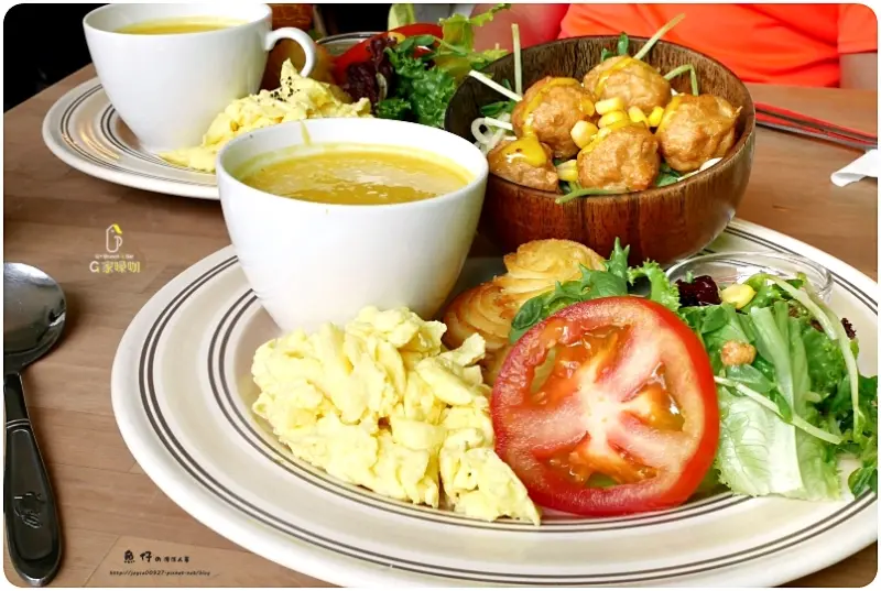 【台中.北區】G家噪咖 G+Brunch & Bar 療癒空間X手作料理X健康純粹。中國醫藥學區週遭平價早午餐，女孩喜歡的甜點，男孩喜歡的肉類健康、清爽現做