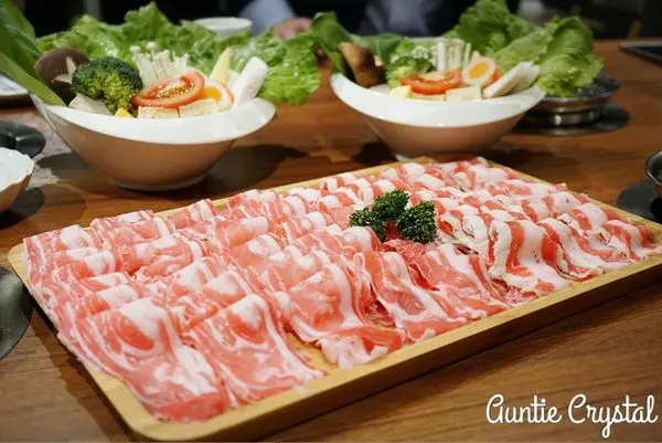 【桃園美食推薦】55pot 精緻鍋物 轉角遇到火鍋店 份量嚇人相撲鍋 還有超讚的海鮮與松阪豬 吃巧也吃飽的精緻鍋物推薦！