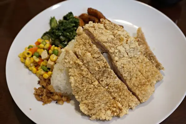 【蜀川担担麵/牛肉麵】出色是排骨飯