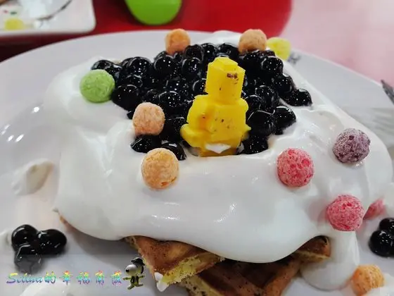 高雄‧樂高積木元素~珍珠奶茶鬆餅•人偶造型鬆餅•大阪燒鬆餅•泡泡飲【BRICK WORKS樂高積木主題餐廳(高雄店)】