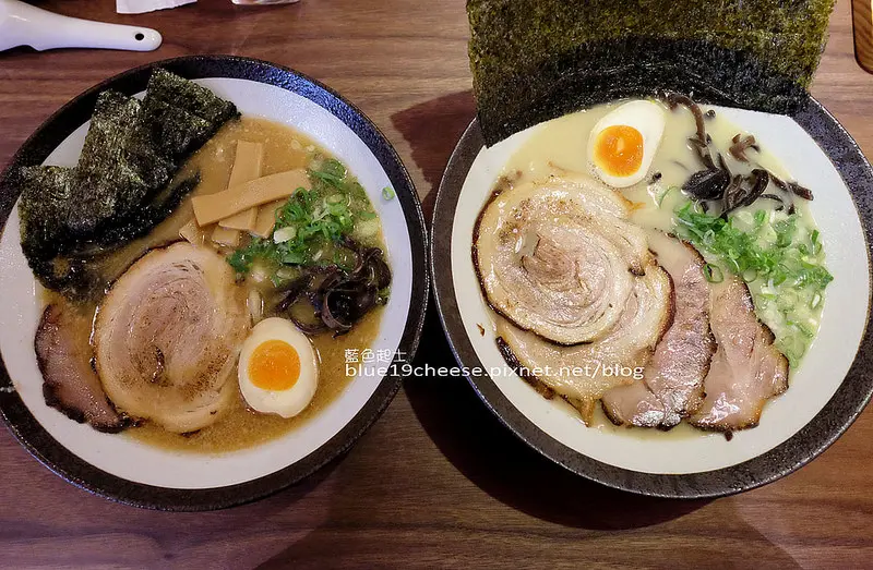 【台中西屯】同拉麵とともに文心店-大坑排隊拉麵店.文心路開二店囉!可客製化拉麵.推薦人氣第一的招牌同拉麵