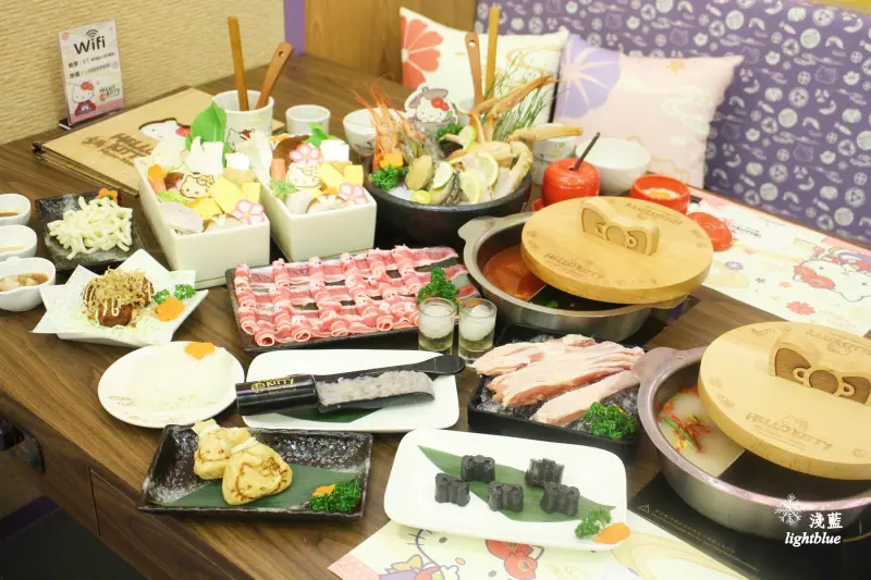 [ 小巨蛋站美食 ]  淺藍 × Hello Kitty Shabushabu 二號店～1/9新開幕，更多可愛kitty環繞，有特色包廂和單人鴛鴦鍋(文末贈獎)