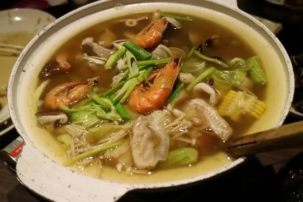 高雄前金區=<食>津屋日式碳烤~公司聚餐、家庭聚餐的熱炒喝酒好去處!=