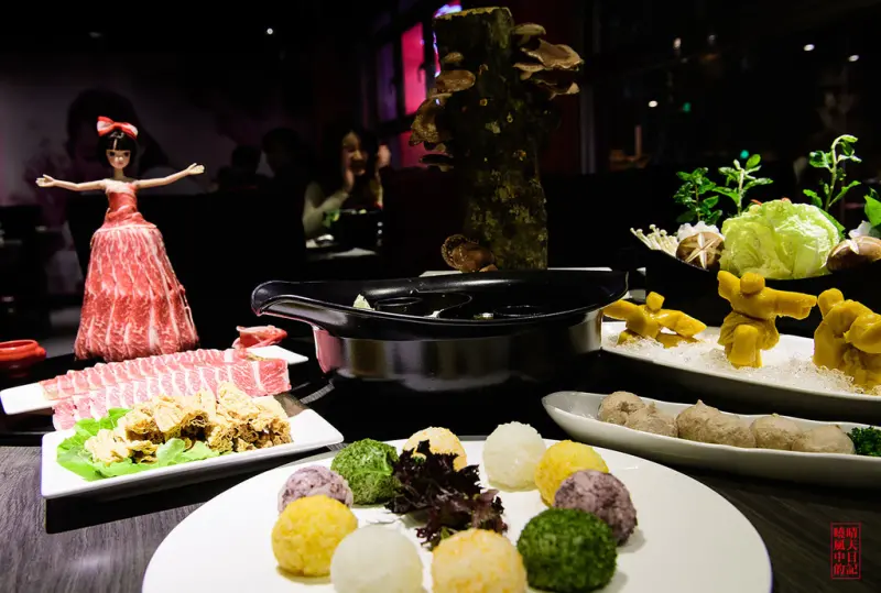【台北公館|鼎太極麻辣火鍋】就是要浮誇!!!每一道菜都讓人驚嘆 打卡最吸仇恨值的戲劇級鍋物 (愛評體驗團)        
      