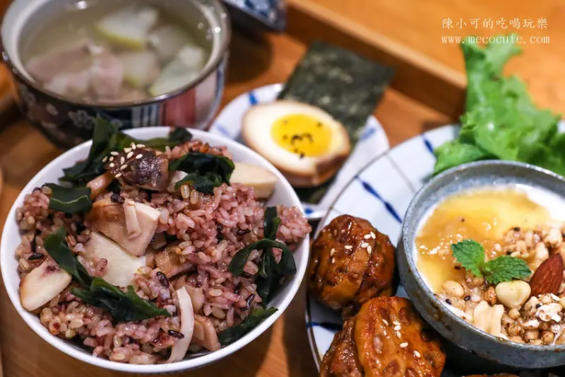 隱身在巷弄的人氣早午餐～糧晨吉食，花蓮小農食材做成的美味飯糰、炊飯定食