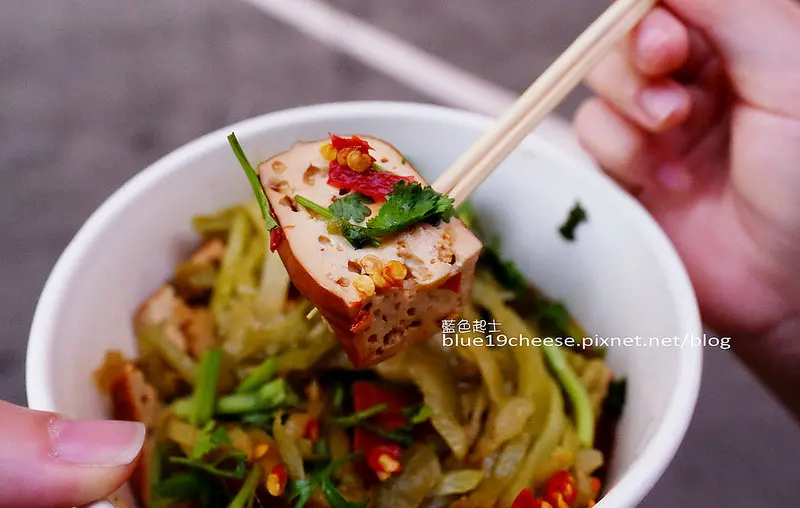 【台中和平】白冷客家滷豆干-谷關推薦美食小吃.白冷冰棒對面