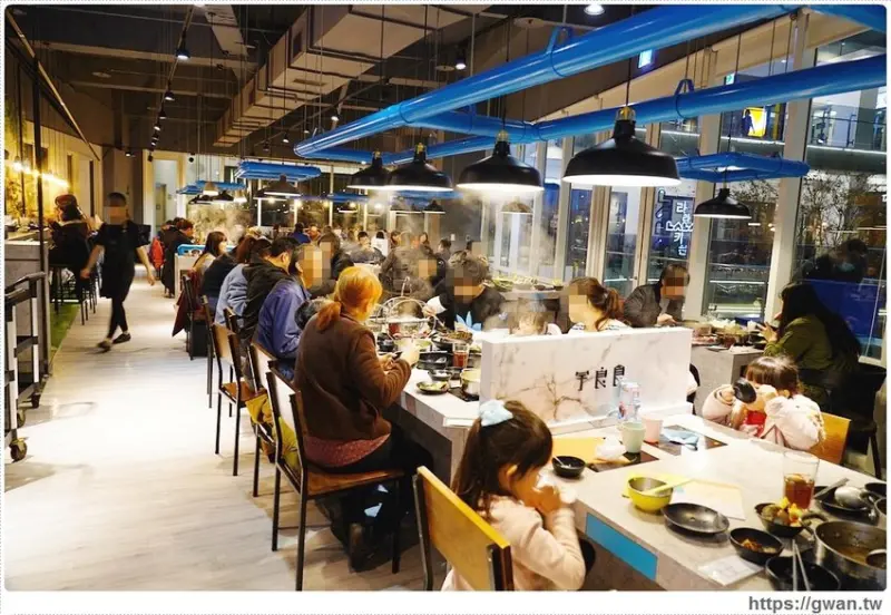 台中海鮮自由配，任選五樣只要399，假日人潮爆滿，不用擔心拿到不想吃的！