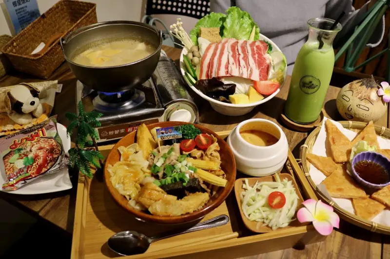 台北｜Coco Brother 椰，兄弟 中山站個人泰式小火鍋．泰式定食．泰式商業午餐．泰式甜點 - 奇奇一起玩樂趣